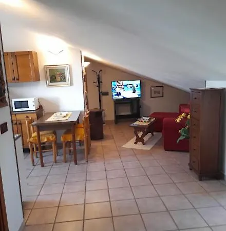 Apartment Mansardina Il Girasole